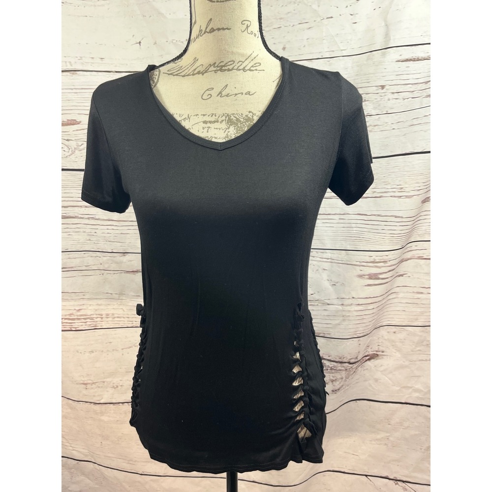 Bikers‎ Pride Black V-Neck Angel Wings Graphic Lace-Up Sides T-Shirt